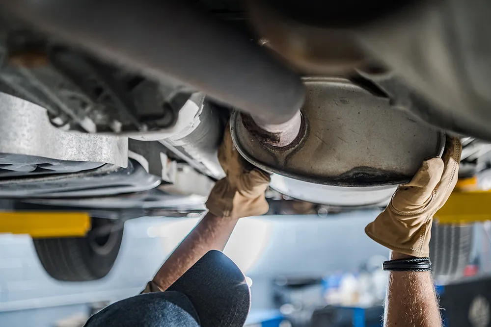 A Cracked Exhaust Manifold Will Cause the Following Problems